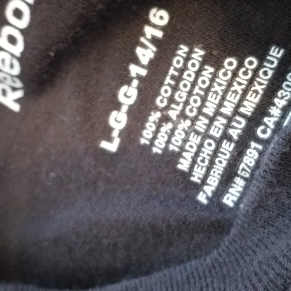 Reebok | Toronto Raptors Long Sleeve T-Shirt. - Picture 2 of 2